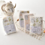 Baby's Disposable Waterproof Portable Feeding Dinner Bib for Children's Going Out - Image 3