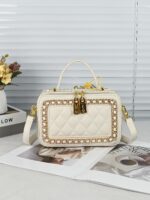 Women New Style Small Fragrant Rhombus Diamond Niche Satchel Women's High-End Fashion Shoulder Bag Crossbody Bag Box Bag